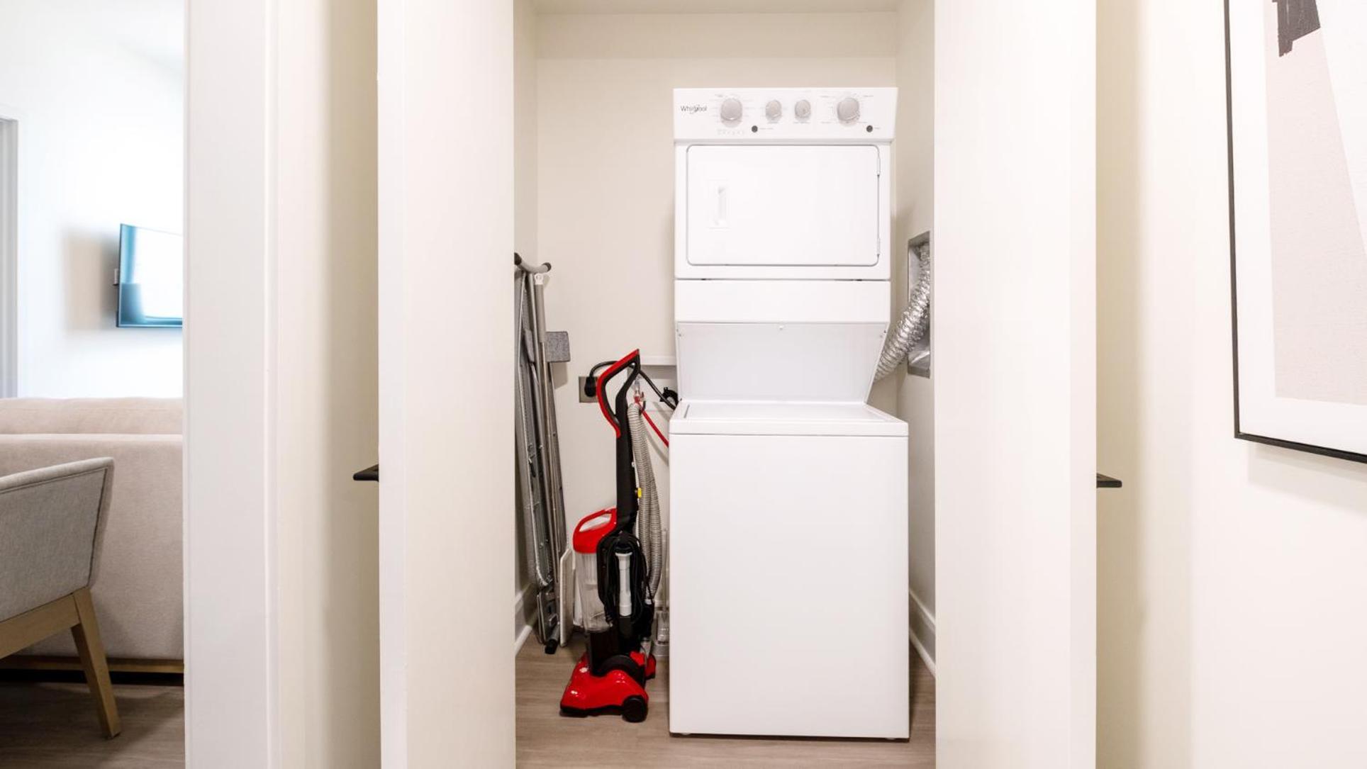 Midtown Apartments By Landing Birmingham Room photo