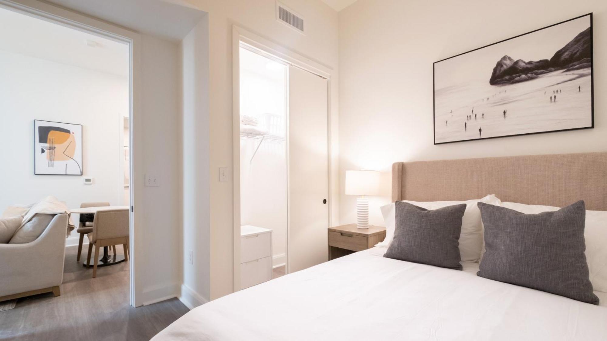 Midtown Apartments By Landing Birmingham Room photo