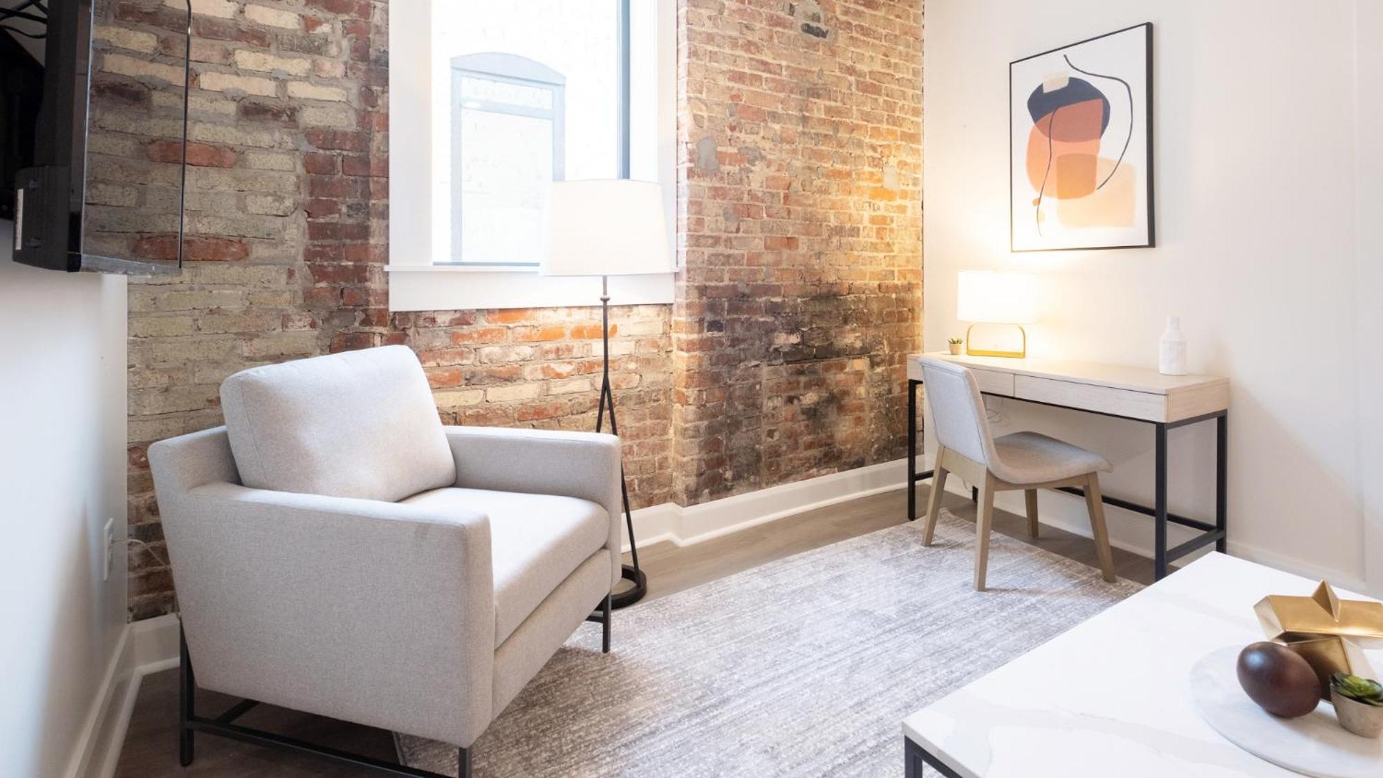 Midtown Apartments By Landing Birmingham Room photo