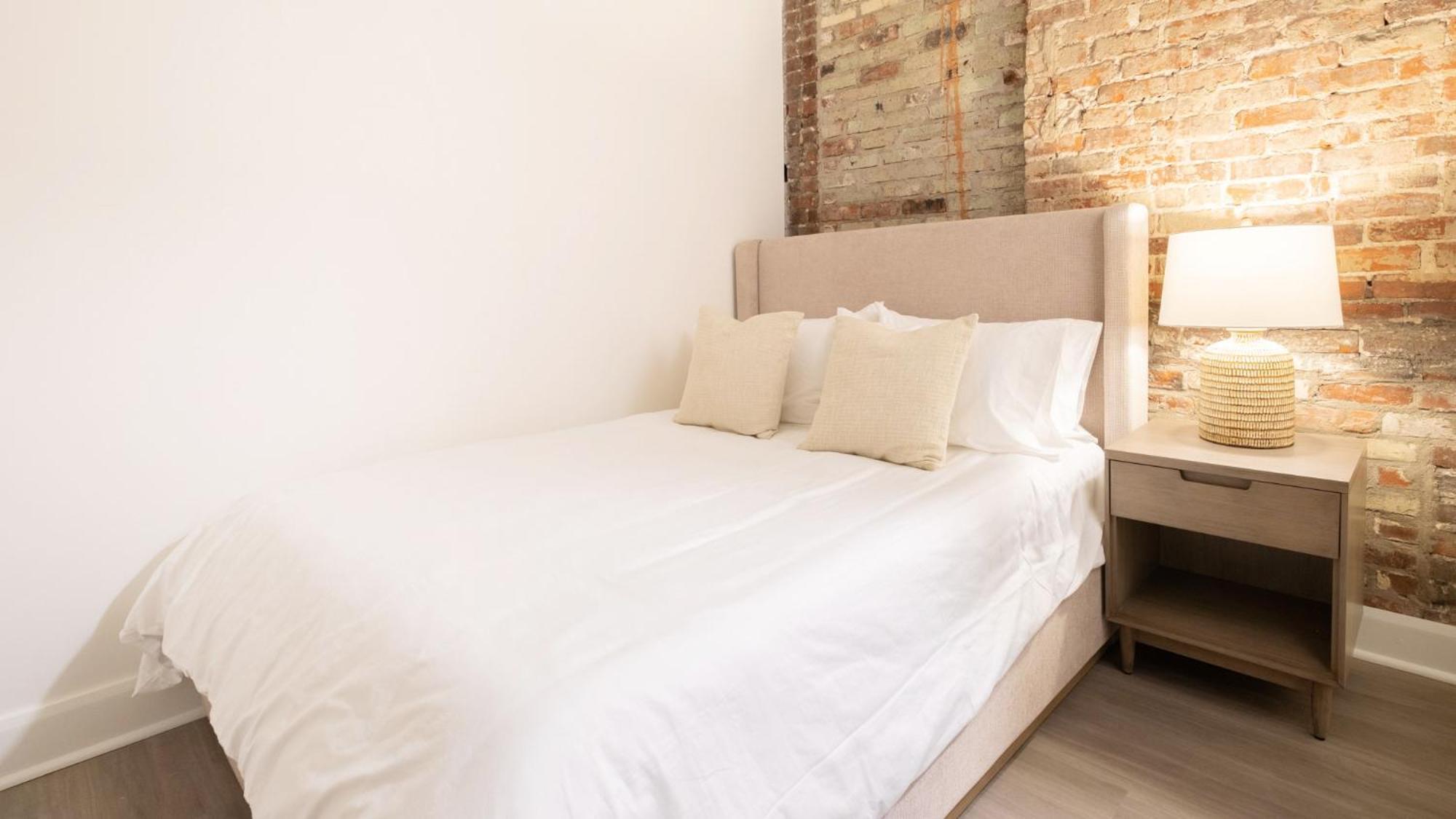 Midtown Apartments By Landing Birmingham Room photo